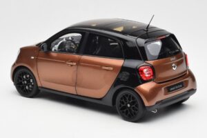Smart Forfour W453 Negro Hazel Marrón Norev 1:18 B66960299 Metal - imagen 7 de 8