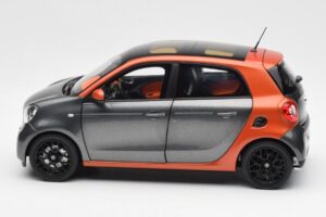 Smart Forfour W453 Lava Naranja Grafito Gris Norev 1:18 B66960298 Metal - imagen 4 de 8