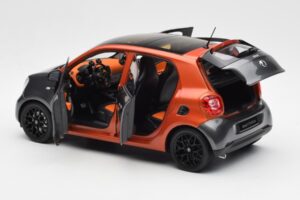 Smart Forfour W453 Lava Naranja Grafito Gris Norev 1:18 B66960298 Metal - imagen 5 de 8