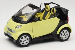 Smart Fortwo 450 Cabrio Amarillo Minichamps 1:18 0012889V001C49Q00 Metal