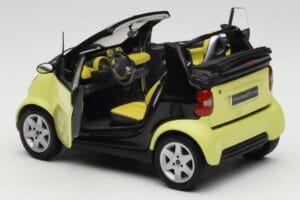 Smart Fortwo 450 Cabrio Amarillo Minichamps 1:18 0012889V001C49Q00 Metal - imagen 5 de 8