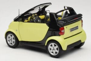 Smart Fortwo 450 Cabrio Amarillo Minichamps 1:18 0012889V001C49Q00 Metal - imagen 7 de 8
