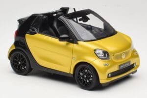 Smart Fortwo 453 Cabriolet Negro Y Amarillo Norev 1:18 B66960289 Metal - imagen 6 de 8