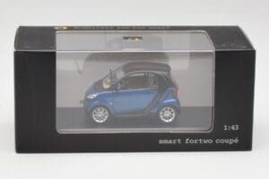 Smart Fortwo Coupe Aqua Azul Metallic & Negro Minichamps 1:43 Q0022558V001C77Q00 Metal - imagen 4 de 4