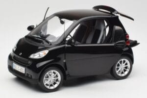 Smart Fortwo Coupé W451 Deep Negro Minichamps 1:18 Q0022563V001C02Q00 Metal - imagen 2 de 8