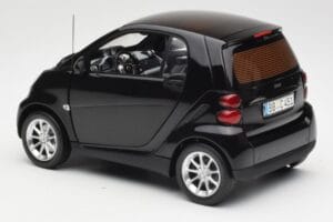 Smart Fortwo Coupé W451 Deep Negro Minichamps 1:18 Q0022563V001C02Q00 Metal - imagen 7 de 8
