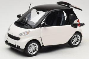 Smart Fortwo 451 Coupe Blanco Negro Minichamps 1:18 150036302 Metal - imagen 2 de 8