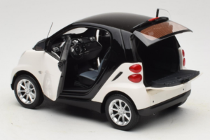 Smart Fortwo 451 Coupe Blanco Negro Minichamps 1:18 150036302 Metal - imagen 5 de 8
