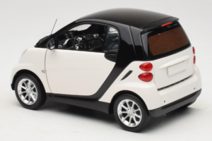 Smart Fortwo 451 Coupe Blanco Negro Minichamps 1:18 150036302 Metal - imagen 7 de 8