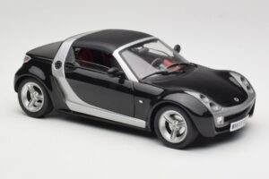 Smart Roadster Negro Bburago 1:18 34099-M1 Metal - imagen 6 de 8
