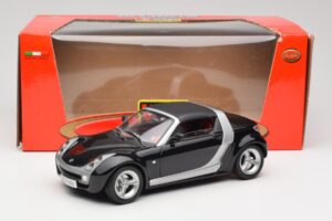 Smart Roadster Negro Bburago 1:18 34099-M1 Metal - imagen 8 de 8