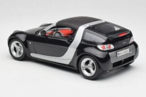 Smart Roadster Azul Oscuro Bburago 1:18 34917 Metal - imagen 7 de 8