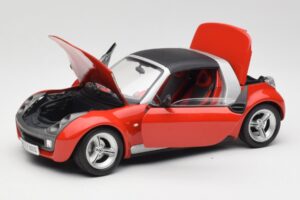 Smart Roadster Rojo Bburago 1:18 34099 Metal - imagen 2 de 8