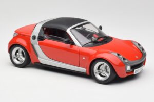 Smart Roadster Rojo Bburago 1:18 34099 Metal - imagen 6 de 8