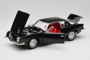 Studebaker Avanti Negro Signature Models 1:18 STUDEBAKER001 Metal - imagen 2 de 8