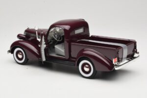 Studebaker Coupe Express Pickup Marrón American Mint 1:18 92458-R1 Metal - imagen 5 de 8