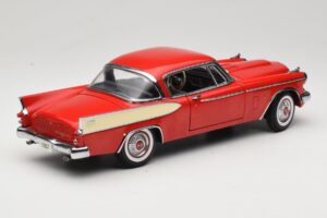 Studebaker Golden Hawk Apache Red Motor City 1:18 80009 Metal - imagen 3 de 8