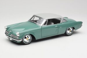 Studebaker Starliner Seafoam Verde & Shasta Blanco Maisto 1:18 31651 Metal