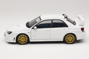 Subaru Impreza WRX STi GD Blanco AUTOart 1:18 78682 Metal - imagen 4 de 8