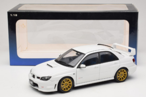 Subaru Impreza WRX STi GD Blanco AUTOart 1:18 78682 Metal - imagen 8 de 8