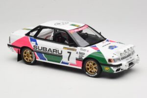 Subaru Legacy RS BC5 Group A #7 C. McRae / D. Ringer Rally Sweden 1992 Otto 1:18 OT1158 Resina - imagen 4 de 6