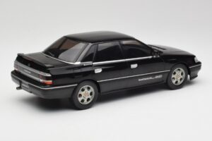 Subaru Legacy RS Negro IXO 1:18 18CMC131A Metal - imagen 2 de 6