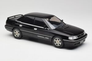 Subaru Legacy RS Negro IXO 1:18 18CMC131A Metal - imagen 4 de 6