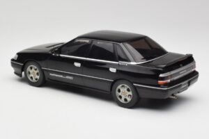 Subaru Legacy RS Negro IXO 1:18 18CMC131A Metal - imagen 5 de 6