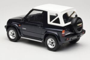 Suzuki Vitara Cabrio JLX Deep Blue Pearl Metallic Otto 1:18 OT492 Resina - imagen 5 de 6