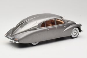 Tatra 87 Gris MCG 1:18 MCG18068 Metal - imagen 2 de 6