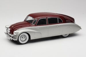 Tatra 87 Plata & Rojo Oscuro MCG 1:18 MCG18067 Metal