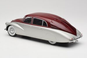 Tatra 87 Plata & Rojo Oscuro MCG 1:18 MCG18067 Metal - imagen 5 de 6