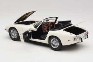 Toyota 2000 GT Descapotable Blanco James Bond Collection AUTOart 1:18 78731 Metal - imagen 5 de 8