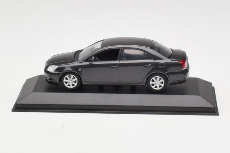Toyota Avensis T250 Gris Oscuro Minichamps 1:43 TOYOTA003 Metal