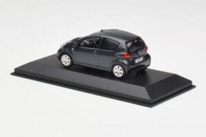Toyota Aygo AB10 Grey Metallic Minichamps 1:43 AYGO001 Metal - imagen 3 de 4