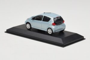 Toyota Aygo Light Blue Metallic Minichamps 1:43 TOYOTA012 Metal - imagen 3 de 4