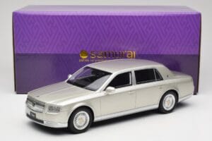 Toyota Century Silver Metallic Kyosho 1:18 KSR18036S Metal - imagen 6 de 6
