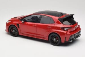 Toyota GR Corolla Circuit Edition E210 Supersonic Red Otto 1:18 OT1072 Resina - imagen 5 de 6