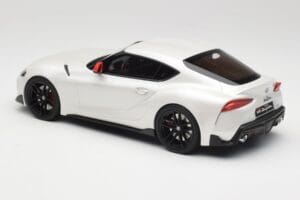 Toyota GR Supra A90 Fuji Speedway Edition White Pearl Metallic GT Spirit 1:18 GT341 Resina - imagen 5 de 6