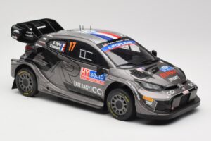 Toyota GR Yaris Rally1 #17 Toyota Gazoo Racing WRT S. Ogier / V. Landais Rally Finland 2024 IXO 1:18 18RMC216 Metal - imagen 4 de 6