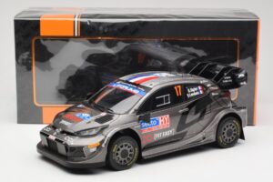 Toyota GR Yaris Rally1 #17 Toyota Gazoo Racing WRT S. Ogier / V. Landais Rally Finland 2024 IXO 1:18 18RMC216 Metal - imagen 6 de 6