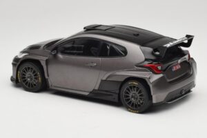 Toyota GR Yaris Rally2 Gris IXO 1:18 18CMC210 Metal - imagen 5 de 6