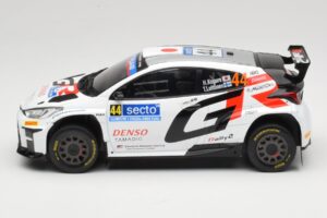 Toyota GR Yaris Rally2 #44 H. Kogure Rally Finland 2024 IXO 1:18 18RMC212B Metal - imagen 3 de 6