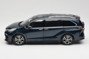 Toyota Granvia Azul Oscuro OEM 1:18 FCL22GR803 Metal - imagen 4 de 8