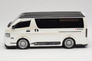 Toyota Hiace Super GL Pearl White Otto 1:18 OT1136 Resina - imagen 3 de 6