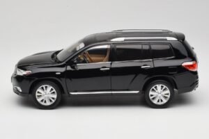 Toyota Highlander XU40 Negro Paudi Model 1:18 2043612-B1 Metal - imagen 4 de 8