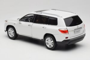Toyota Highlander XU40 Blanco Paudi Model 1:18 2043612-W1 Metal - imagen 7 de 8