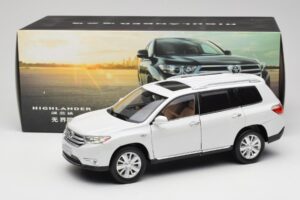 Toyota Highlander XU40 Blanco Paudi Model 1:18 2043612-W1 Metal - imagen 8 de 8