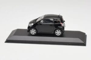 Toyota iQ Negro Mica Minichamps 1:43 403166803 Metal