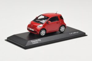 Toyota iQ Rojo Minichamps 1:43 400166800 Metal - imagen 2 de 4